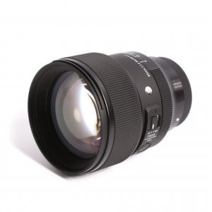 Buy Fujifilm XF 18mm f/1.4 R LM WR Lens (Black) - E-Infinity Buy Fujifilm XF 18mm f/1.4 R LM WR Lens (Black) - E-Infinity