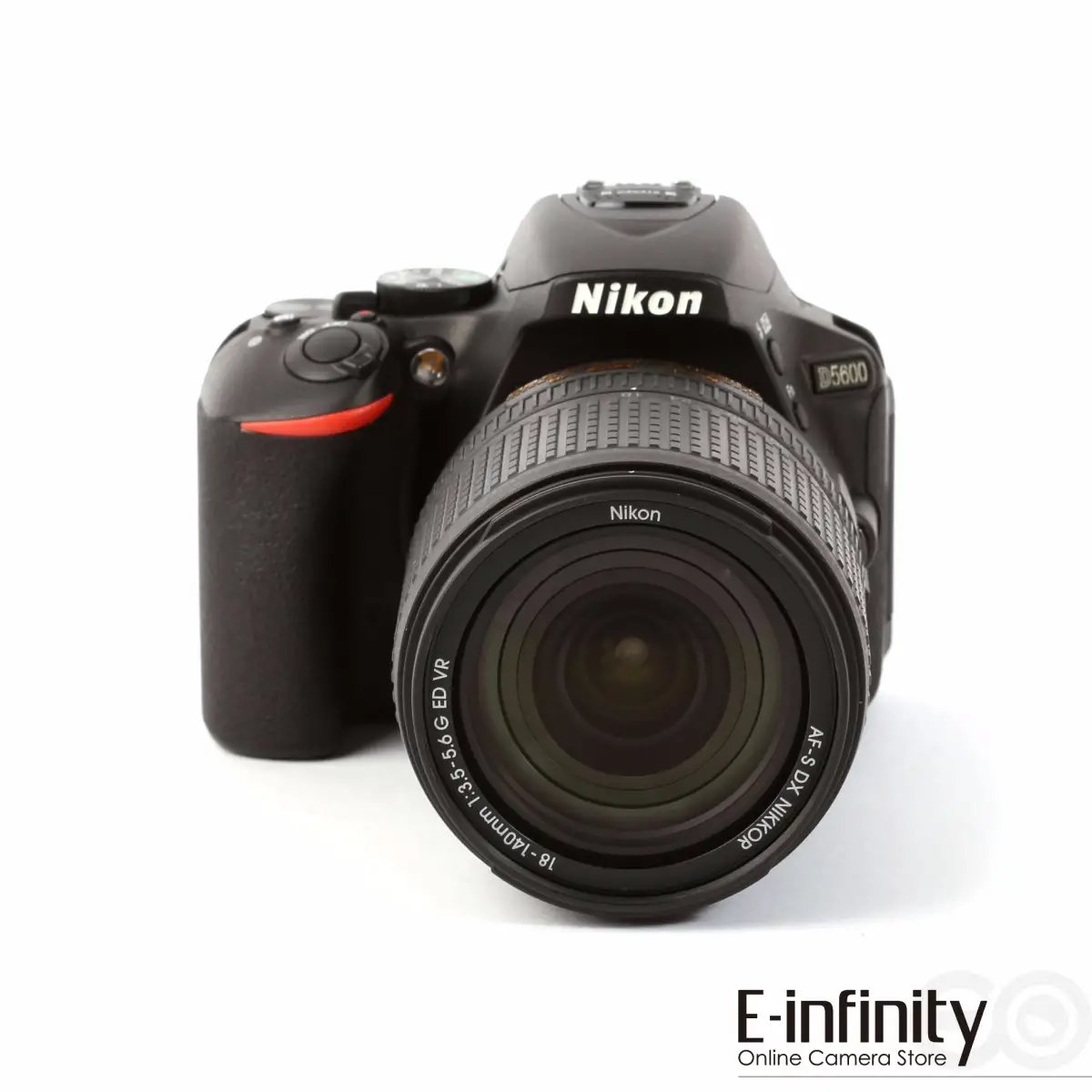 Cumpără Aparat foto digital SLR Nikon D5600 + obiectiv AF-S 18