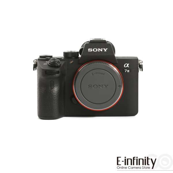 Fotocamera digitale mirrorless Sony Alpha a7 III (solo corpo)